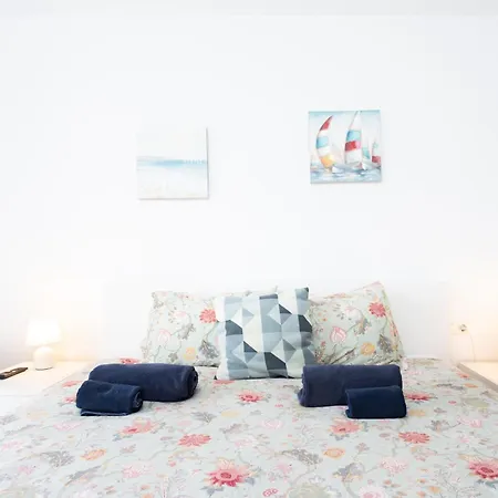 Buho Cristianos Apartman