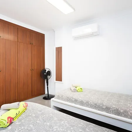 Buho Cristianos Apartment